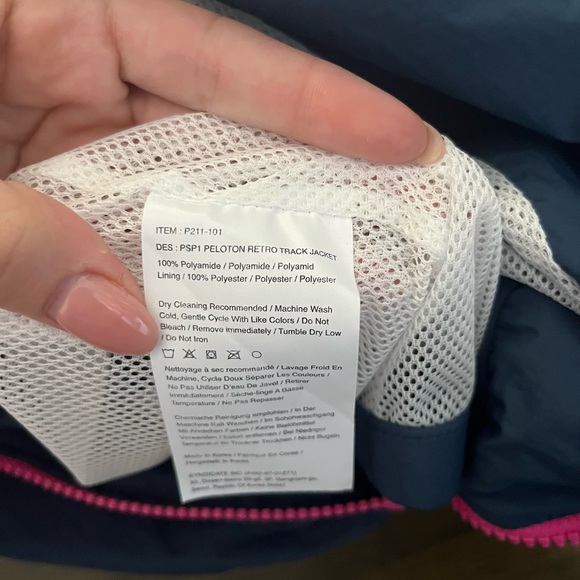 Peloton track jacket size medium - Picture 5 of 5